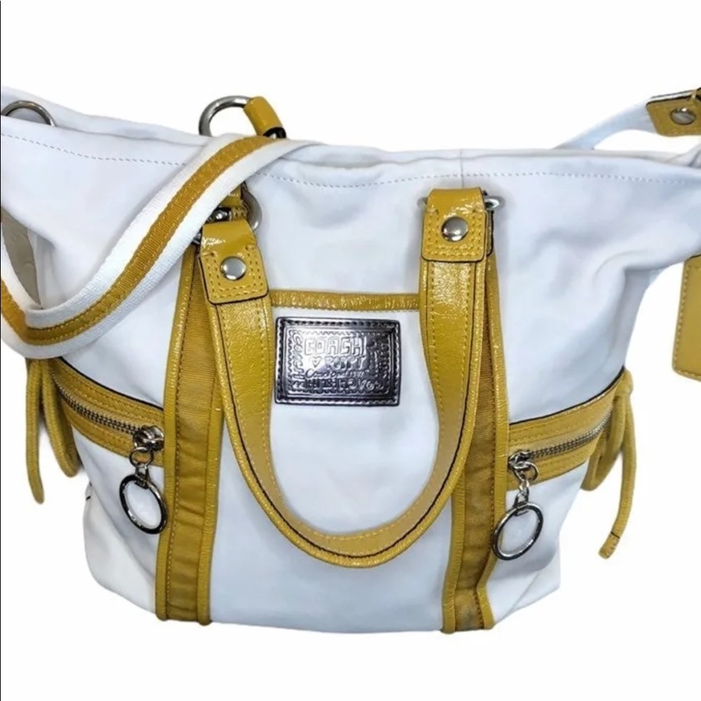 SOLD!!!!🤗COACH POPPY BAG
